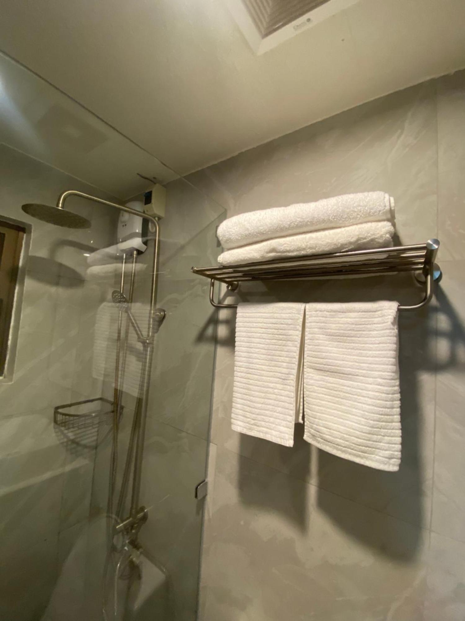 Honey Suite Room Inside Bee Cafe Cebu At Ayala Area Exterior foto
